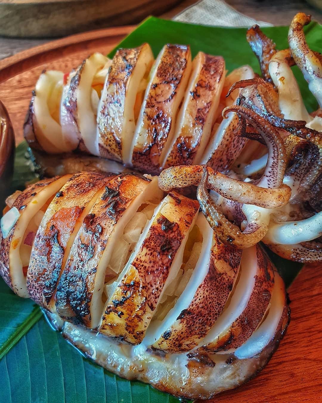 Grilled Stuffed Squid Lumot